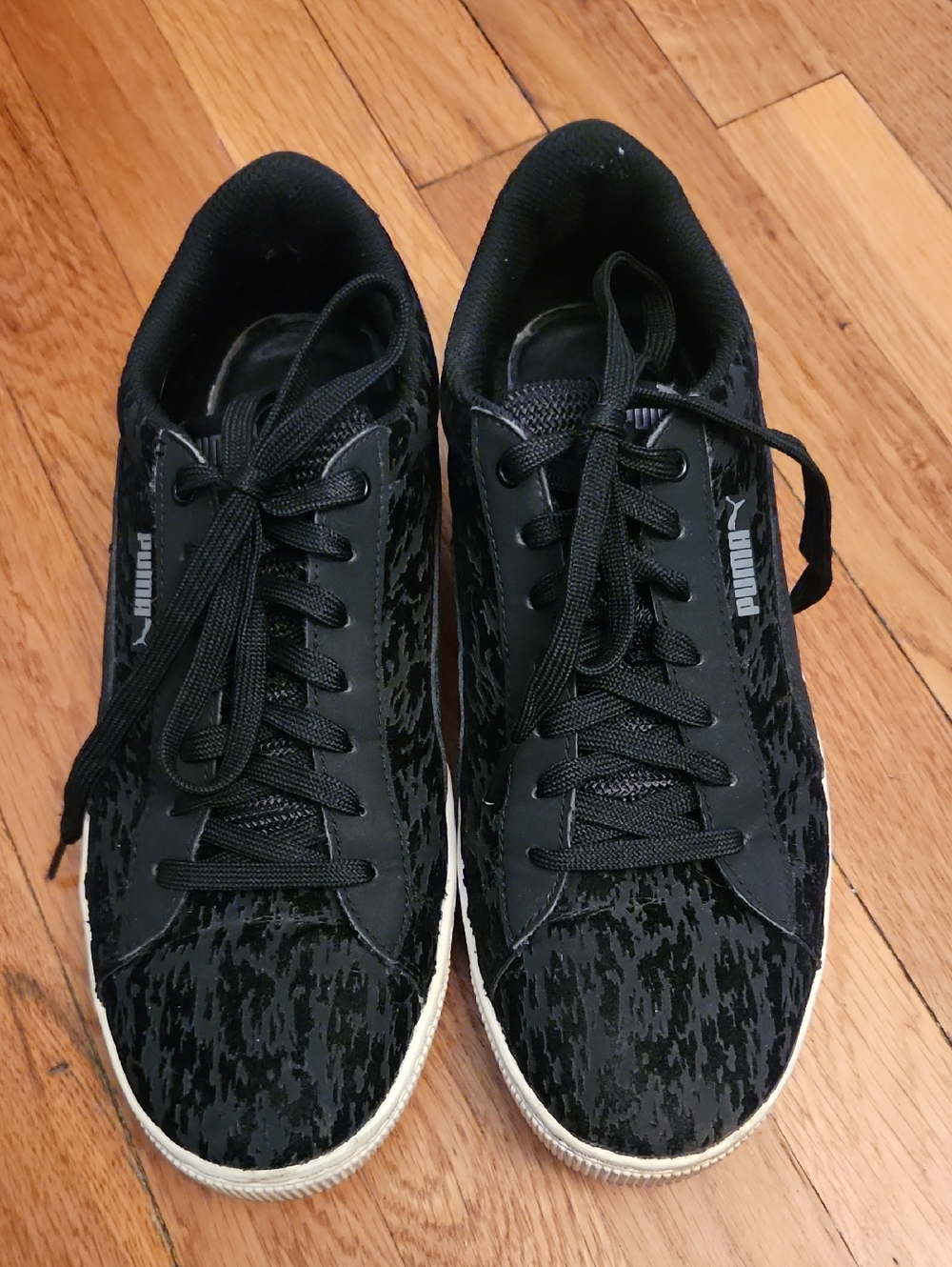 Puma Women's Black Patterned Low-Top Sneakers